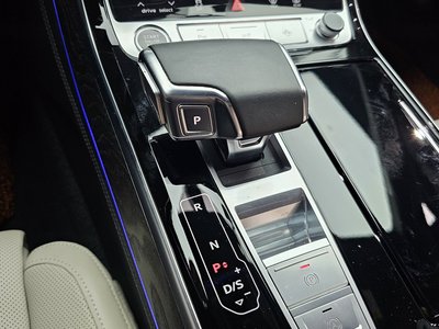 2022 AUDI A8 — фото 9