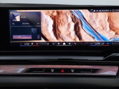 2025 BMW 5 SERIES — миниатюра 15