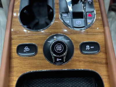 2023 Bentley BENTAYGA — миниатюра 49