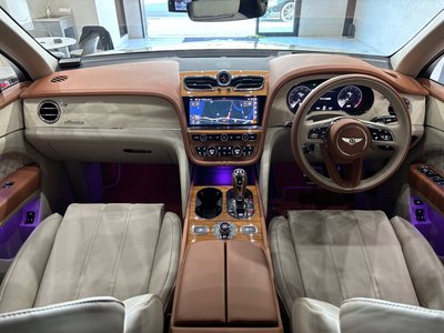 2023 Bentley BENTAYGA — миниатюра 15
