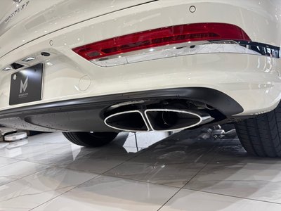 2023 Bentley BENTAYGA — миниатюра 41