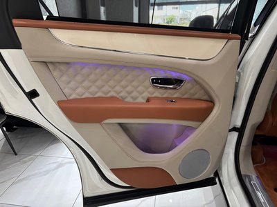 2023 Bentley BENTAYGA — миниатюра 66