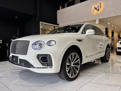2023 Bentley BENTAYGA photo 4