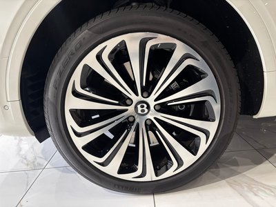 2023 Bentley BENTAYGA — миниатюра 44