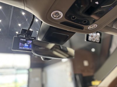 2023 Bentley BENTAYGA — миниатюра 51