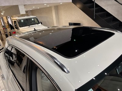 2023 Bentley BENTAYGA — миниатюра 37
