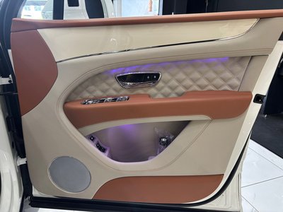 2023 Bentley BENTAYGA — миниатюра 68