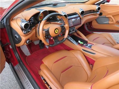 2019 Ferrari GTC4 LUSSO thumbnail 11
