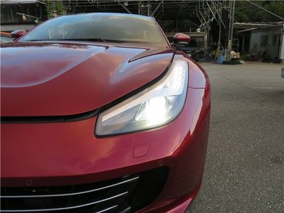 2019 Ferrari GTC4 LUSSO thumbnail 34