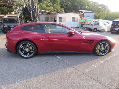 2019 Ferrari GTC4 LUSSO photo 10