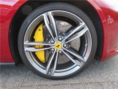 2019 Ferrari GTC4 LUSSO thumbnail 41