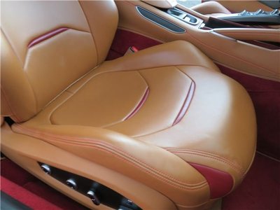 2019 Ferrari GTC4 LUSSO thumbnail 17