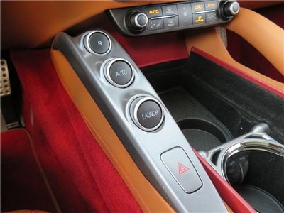 2019 Ferrari GTC4 LUSSO thumbnail 31