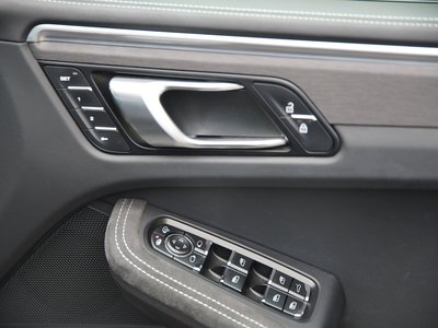 صورة مصغرة 30 لـ 2021 Porsche MACAN