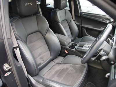صورة مصغرة 11 لـ 2021 Porsche MACAN