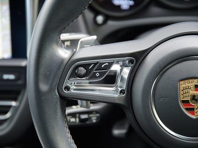 صورة مصغرة 15 لـ 2021 Porsche MACAN