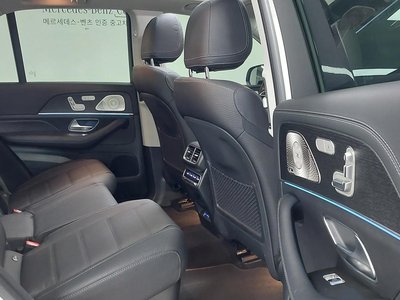 2025 Mercedes-BENZ GLE — фото 10
