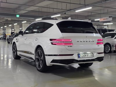 صورة 7 لـ 2024 Genesis GV80