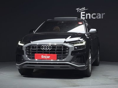 2021 AUDI Q8 照片 2