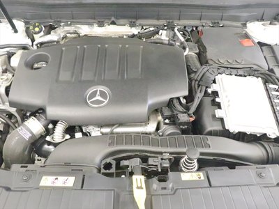 2023 Mercedes-BENZ GLB — миниатюра 32