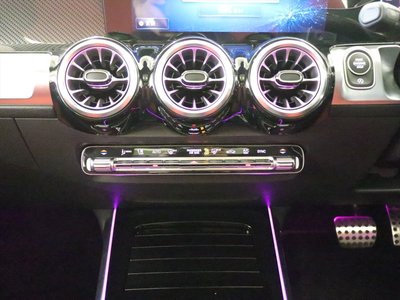 2023 Mercedes-BENZ GLB — миниатюра 15
