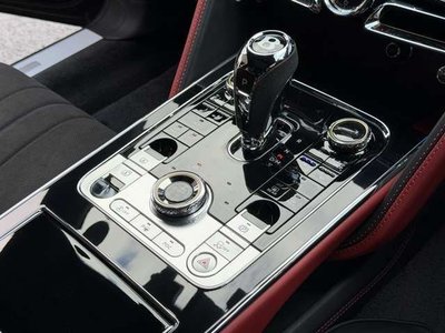 2024 Bentley FLYING SPUR — миниатюра 21
