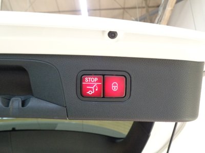 MERCEDES-BENZ GLC - 7