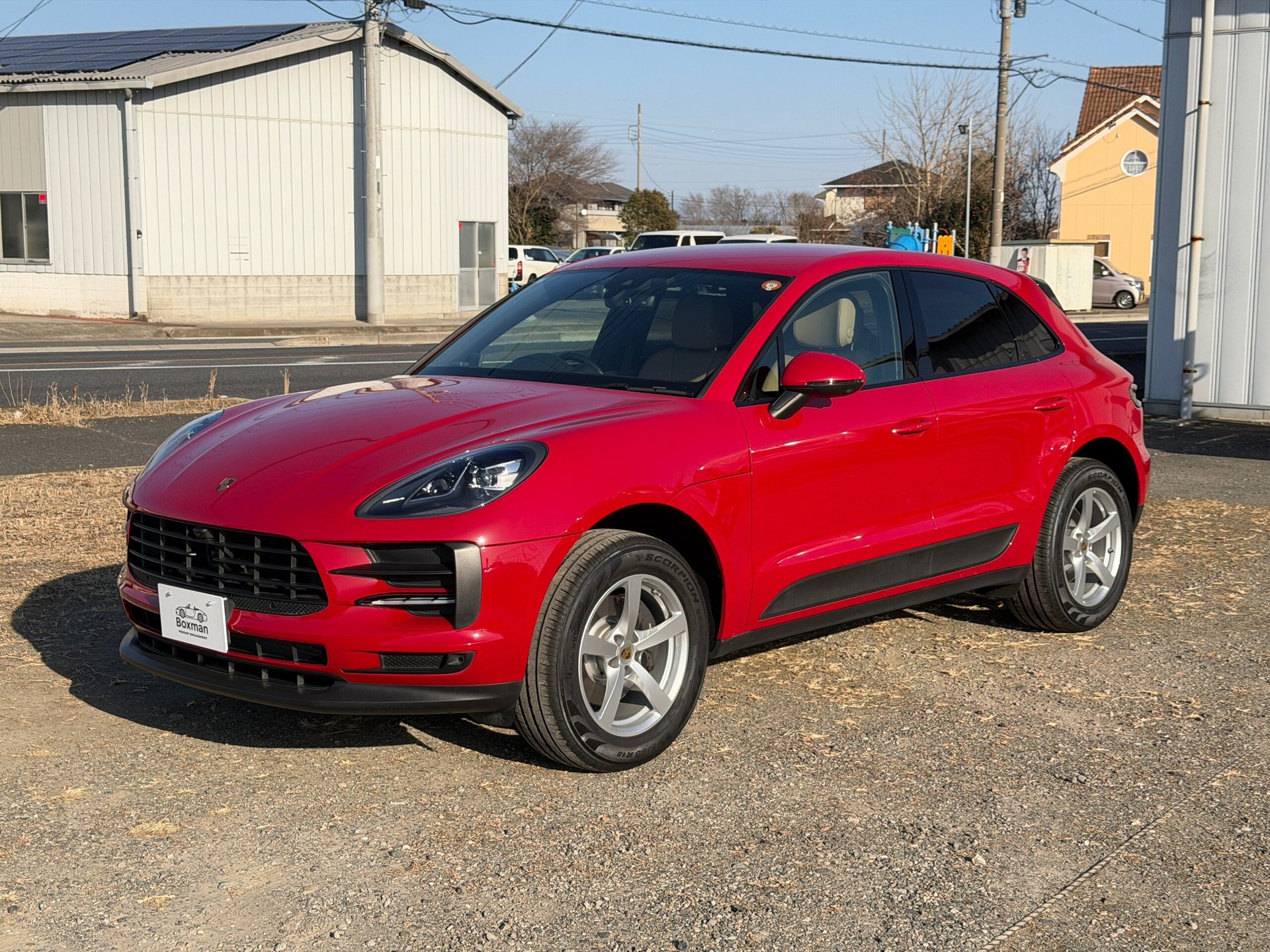 PORSCHE MACAN - View 1