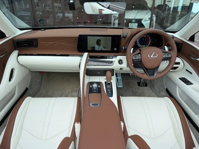 2026 Lexus LC CONVERTIBLE — миниатюра 21