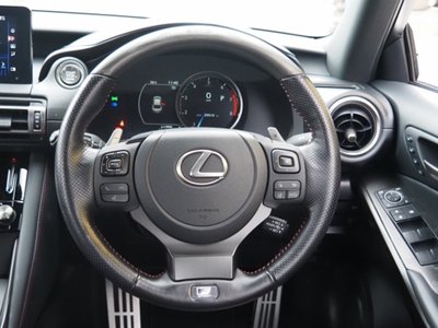 2022 Lexus IS 缩略图 31