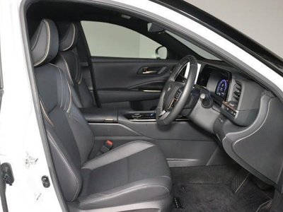 TOYOTA CROWN SPORT - 9