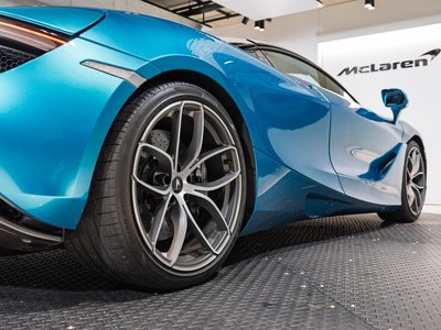 2019 MCLAREN 720S SPIDER — фото 5