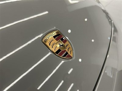 PORSCHE 911 - 8