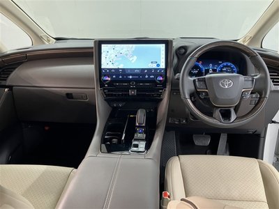 2025 Toyota ALPHARD photo 6