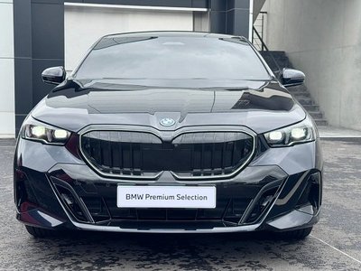 2025 BMW I5 — фото 2