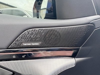 2025 BMW I5 — миниатюра 15