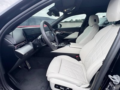 2025 BMW I5 — фото 10