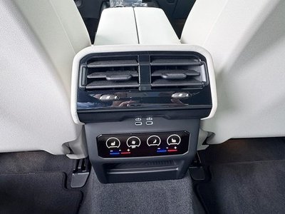 2025 BMW I5 — миниатюра 18