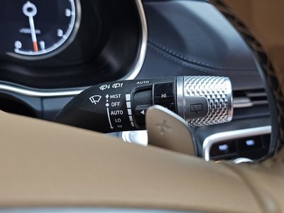 2022 Genesis GV80 — миниатюра 29