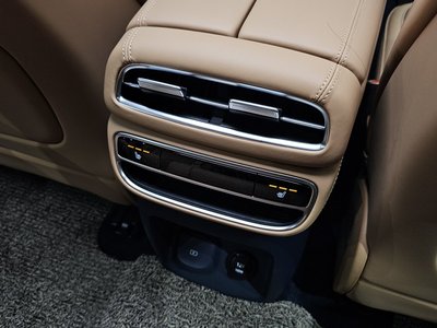 2022 Genesis GV80 — миниатюра 31