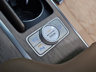 2022 Genesis GV80 — миниатюра 28