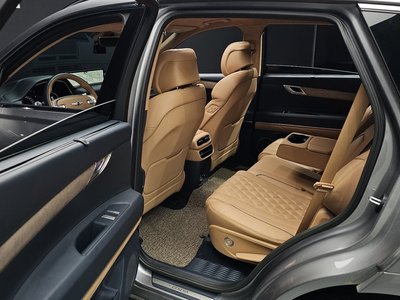 2022 Genesis GV80 — миниатюра 18