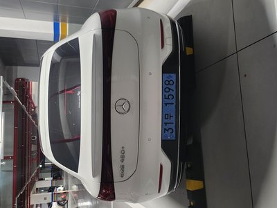 MERCEDES-BENZ EQS - 4