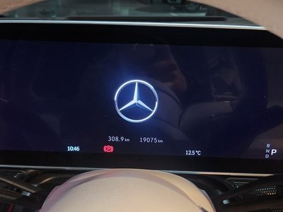 MERCEDES-BENZ EQS - 9