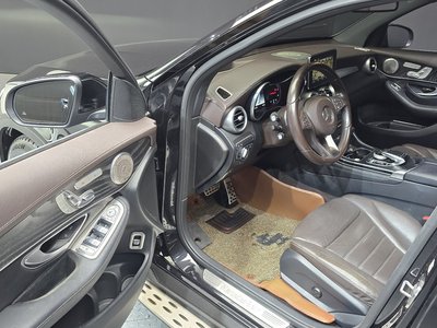 MERCEDES-BENZ GLC - 10