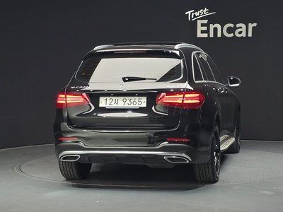 MERCEDES-BENZ GLC - 3