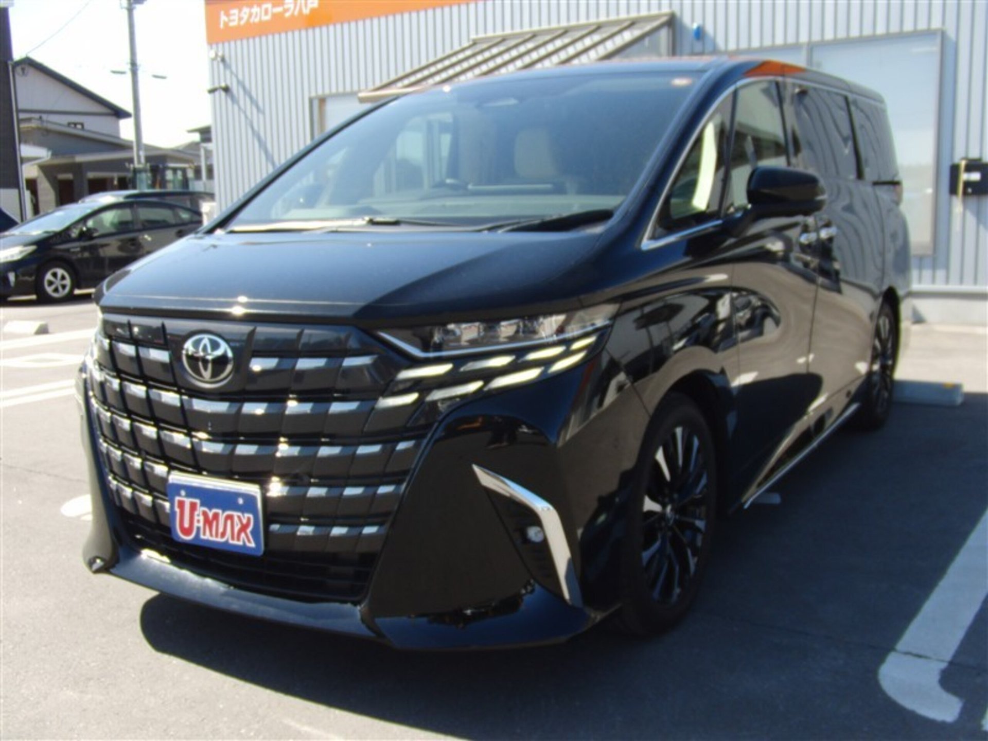 TOYOTA ALPHARD - View 1