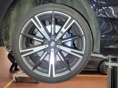 2023 BMW 5 SERIES 照片 6