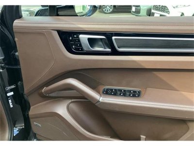 PORSCHE CAYENNE COUPE - 10