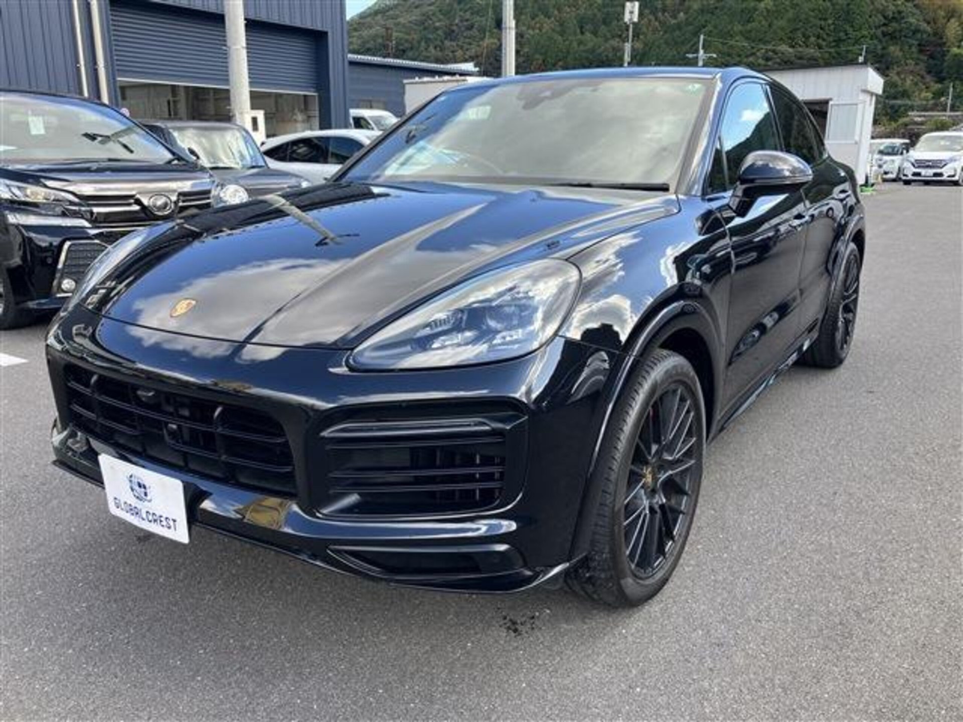 PORSCHE CAYENNE - View 1